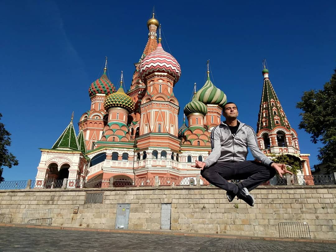 AstroDirector's tweet photo. @TheSpaceGal is a real person!!
Soon we'll be in Star City learning how to fly rockets and stuff 🚀👨🚀👩🚀
#StudentAstronaut #LaunchLee #Moscow #Russia #DayOne https://t.co/2Uj872JHgc