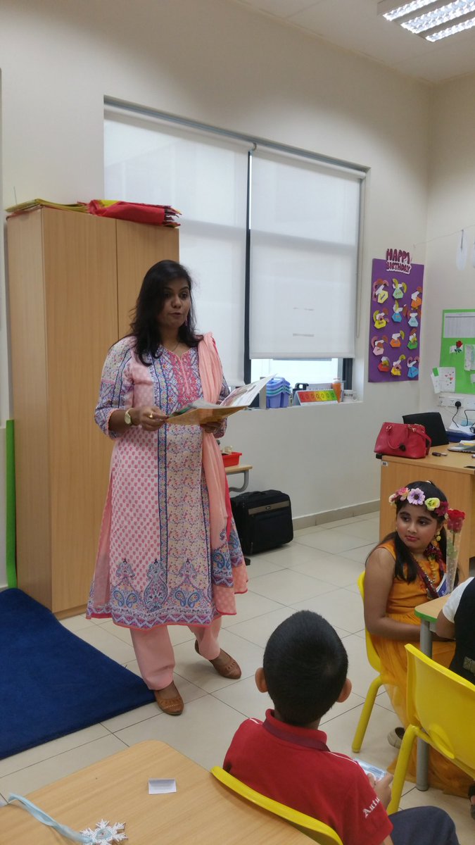 Gouri_Bhagwat's tweet photo. One more #DEARTIME  with Ms. Rashmi Ganga @gemsnms_alkhail #GNMSPRIMARY #Cool2B https://t.co/TB93JV3GA6