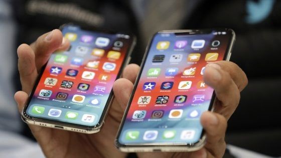 tecnoandroidit's tweet photo. https://t.co/PnXscNlm8O - #IPhoneXS #TestIPhone #TestIPhoneXS #Iphone XS flagallato da JerryRigEverything nel nuovo video: risultato sorprendente https://t.co/Ny3Rcl7SIK