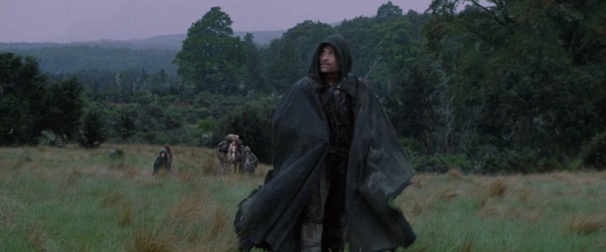 LOTR Арагорн. Арагорн Странник таверна. Арагорн в плаще. Арагорн в плаще арт. Властелин колец клюквин. LOTR Арагорн. Арагорн Странник таверна. Арагорн в плаще. Арагорн в плаще арт.