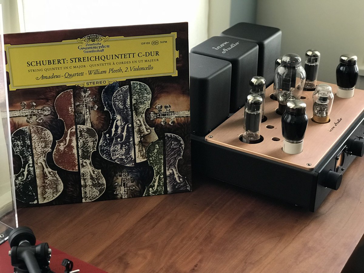 netchord's tweet photo. Fab Four + 1 #SundayMorningAnalog @RegaResearch @iconAudioLtd @DGclassics https://t.co/V2ltTZspTi