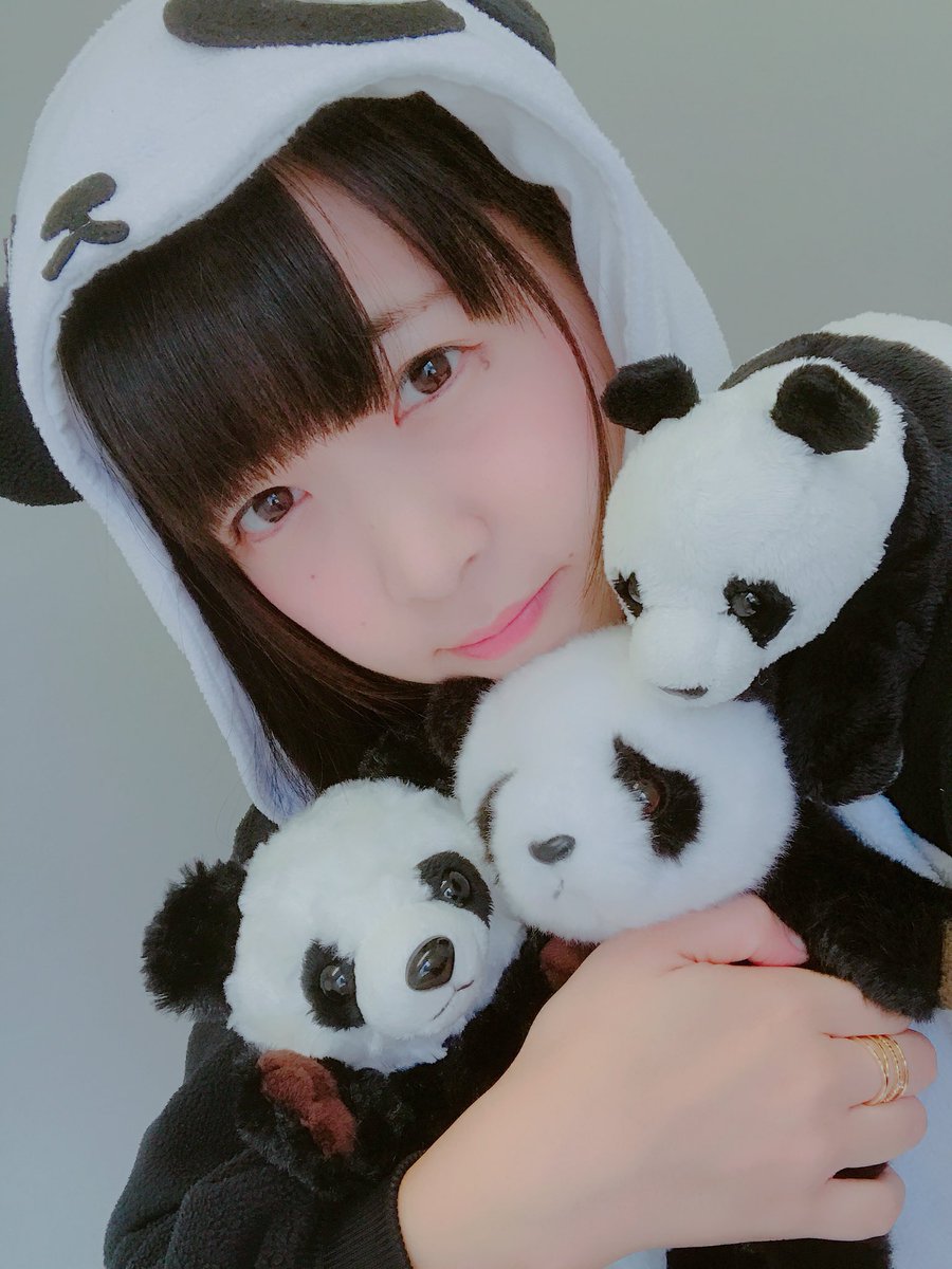 aritomo_bcst7's tweet photo. 25歳になりました🐼🐼🐼🐼🐼🐼🐼🐼🐼🐼🐼🐼🐼🐼🐼🐼🐼🐼🐼🐼🐼🐼🐼🐼🐼四半世紀✊🏻✨これからもよろしくお願いします♥️今日は3回BDステージがあるのでひとつでもみてくれたら嬉しいです☀️生誕メニューも食べてね🐮🐷🐔🍴 https://t.co/GsmvUNR9VG