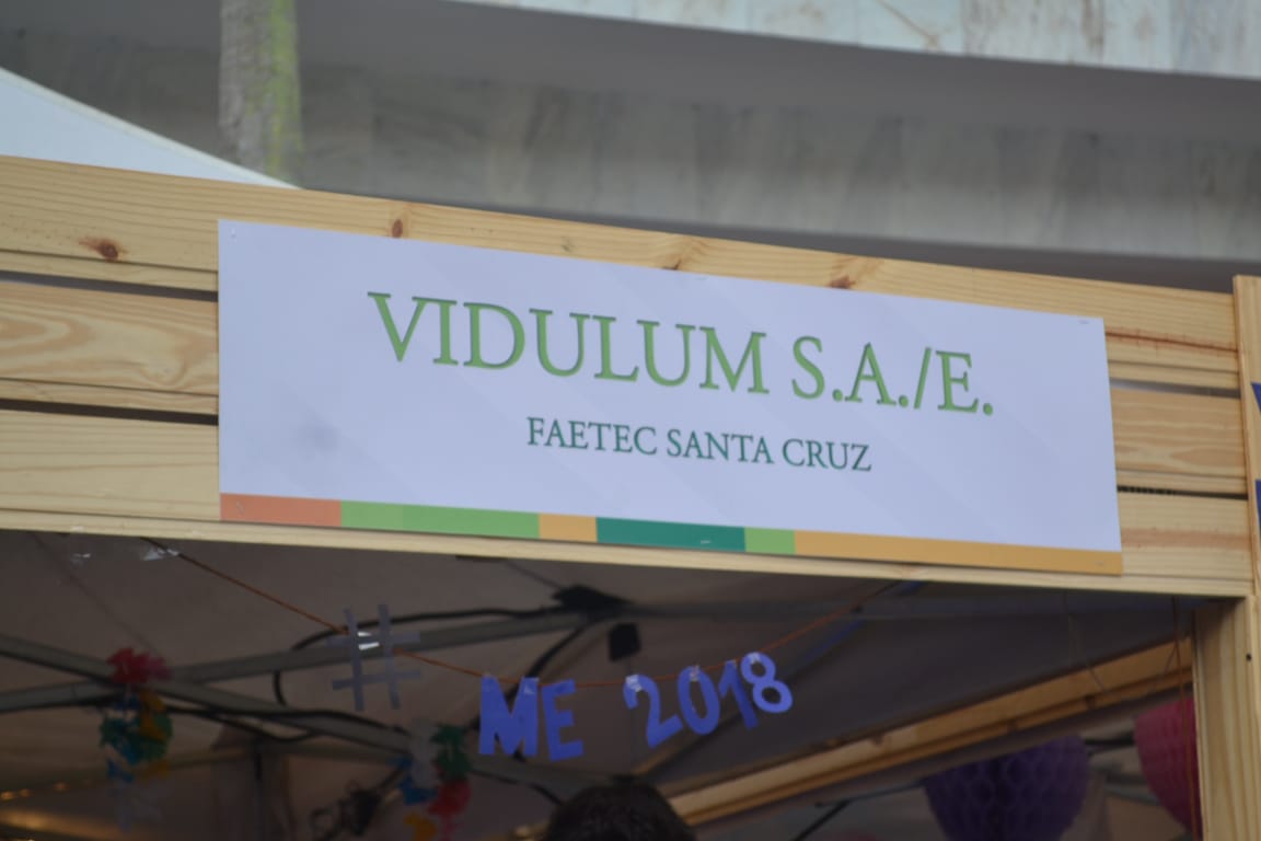 Vidulum_'s tweet photo. 25/08/18 ocorreu a feira das mineepresas, foi um evento que reunia todas as me para vender seus produtos e participar dos desafios nexa. Foi um dia incrível💕 Nós arrasamos na feira💅 https://t.co/TtJPZcLaIb