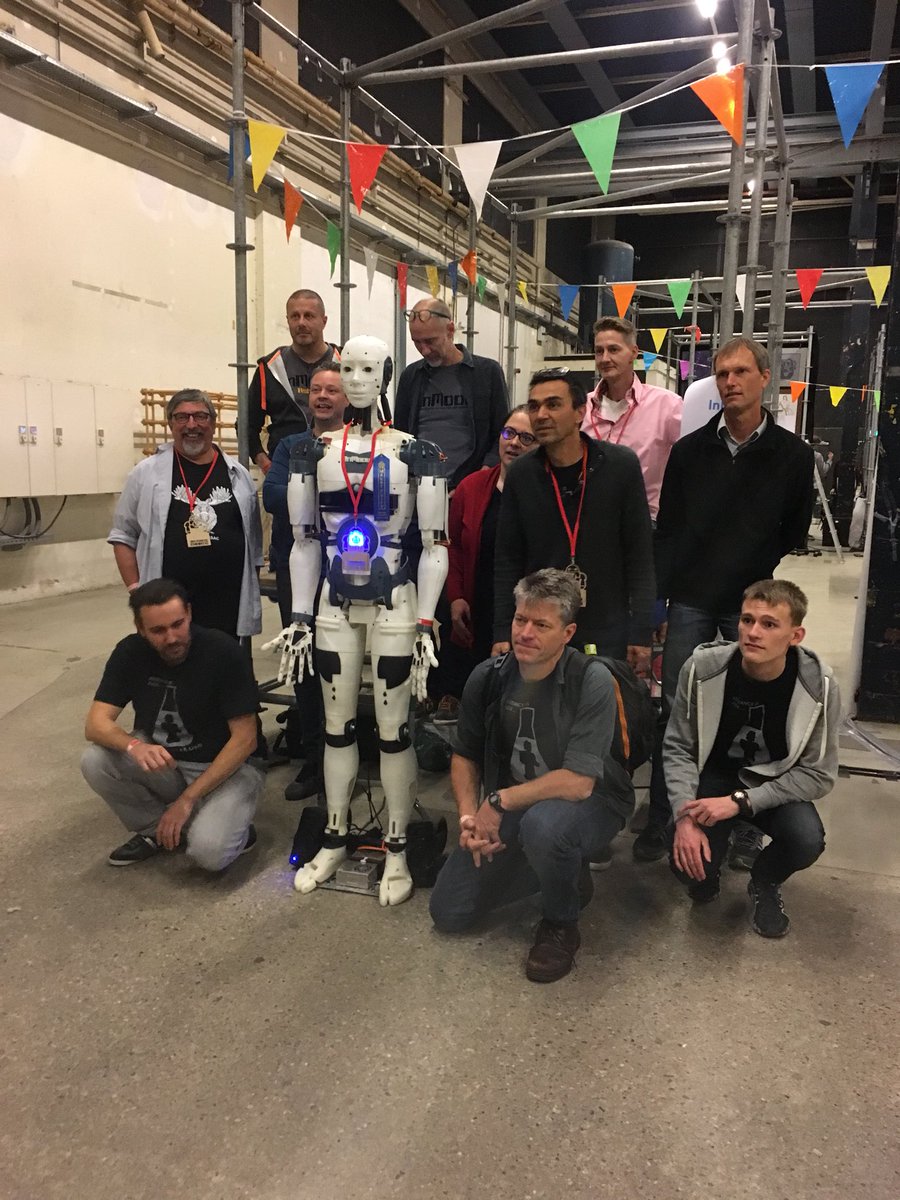 MakerDaysEHV's tweet photo. #EMF18 @InMoov https://t.co/5uQJV7fuix