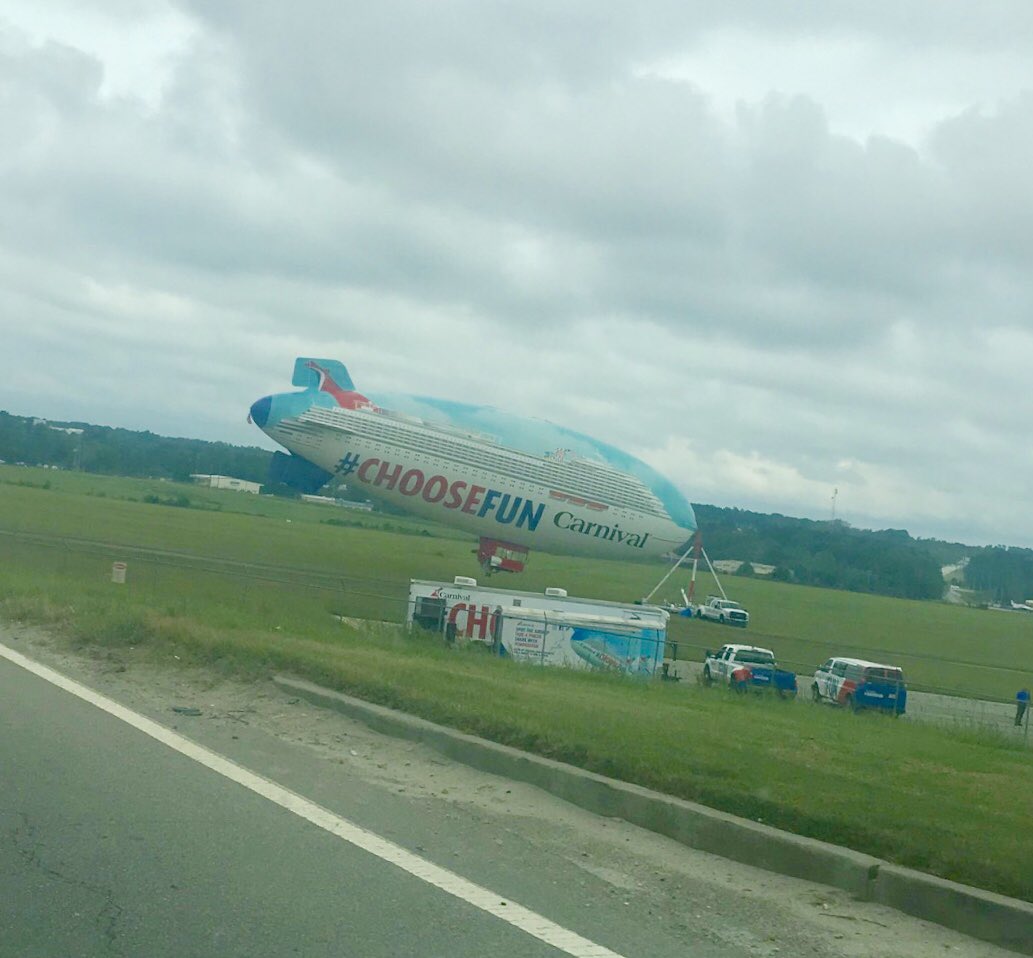 lewismoats's tweet photo. #ChooseFun @CarnivalCruise #carnivalairship #airship @StJude @StJudeResearch #briscoefield #gwinnettairport #klzu https://t.co/r7wAma72ir