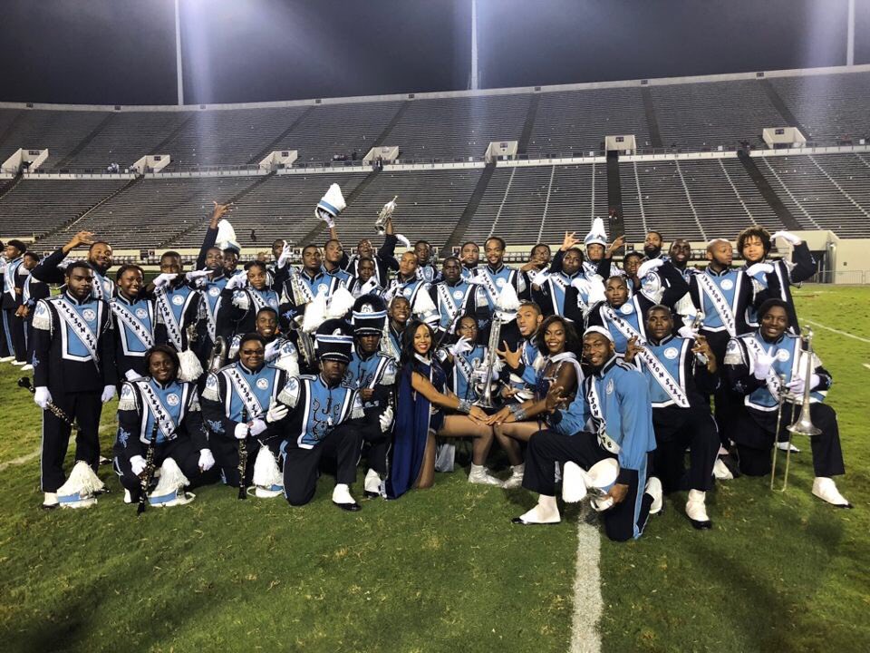 vernonb901's tweet image. Last first home game! ‘15 foreva 💙 #LastRIP #LuvDaBoom