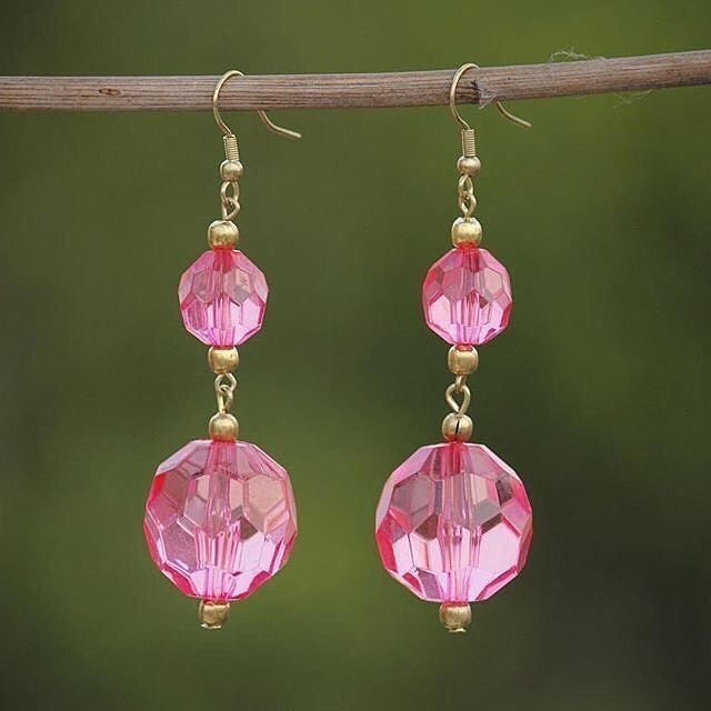 In love with our pink drop-earrings. Shop Niirva via the link in profile. .
.
.
.
.
#boho #bohostyle #inspiredstyle #shopniirva #niirva #style #instastyle #instafashion #fashion #ootd #aotd #fashionblogger #fblogger #stylechallenge #lookoftheday #outfito… ift.tt/2zG4hS9
