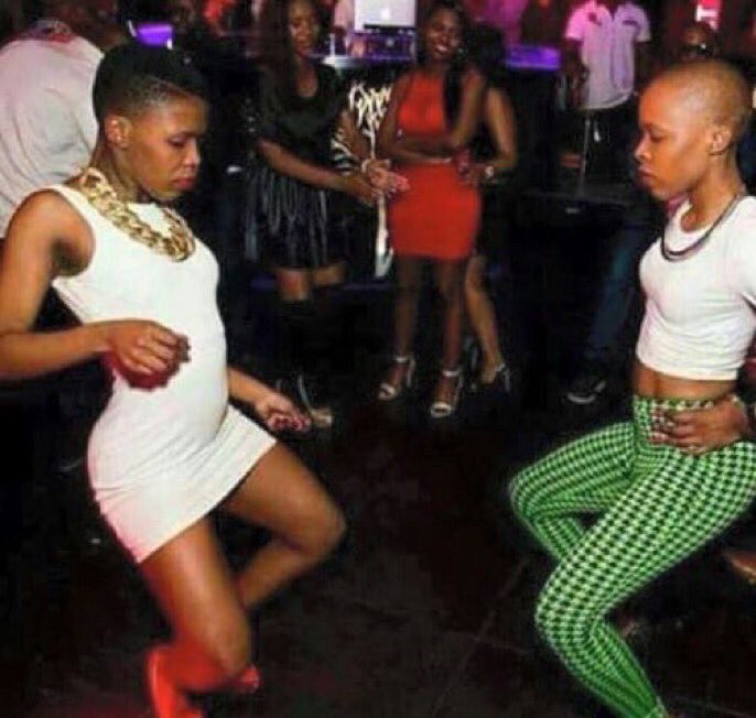 Trend Room UG tweet media