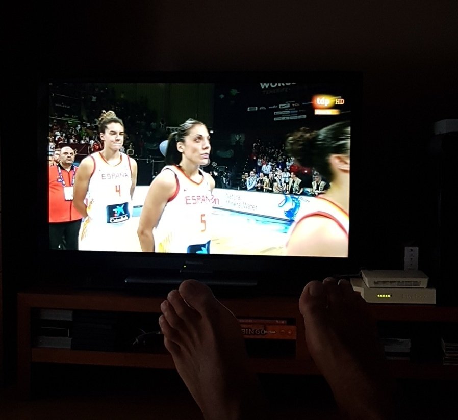 Julianhurtado1's tweet photo. Hoy a batir la MMP en #soffing 😀😀 vamos a por el bronce👍 #SelFem #UnSueñoCompartido #FIBAWWC2018 🇪🇸 https://t.co/1cnMcMe9Bh