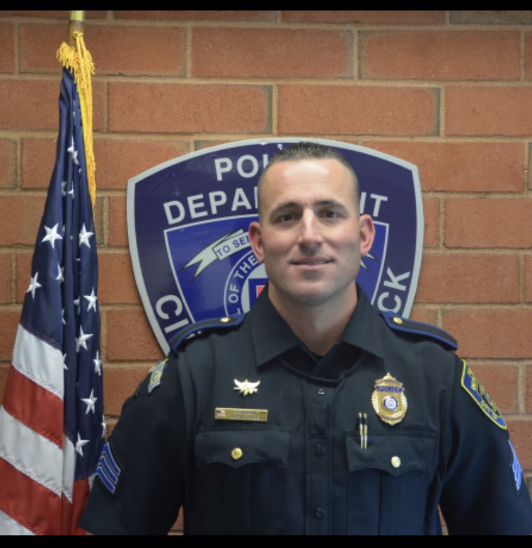 Chelliedust's tweet photo. @OfficialLivePD Congratulations to Warwick RI, Newest member of my top 5 Sgt. John Curley. https://t.co/EqcBTxmv1B