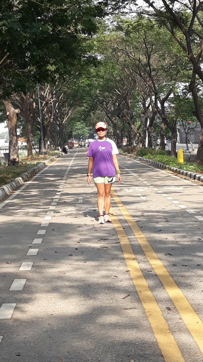 n_nindy4's tweet photo. Latihan rutin agar #SiapBerlari dan finish 21K di Danamon Run 2018. Harus menang krn ini adalah mimpiku! 😁 @danamon @Manulife_ID https://t.co/j0Mt7Kvt8E