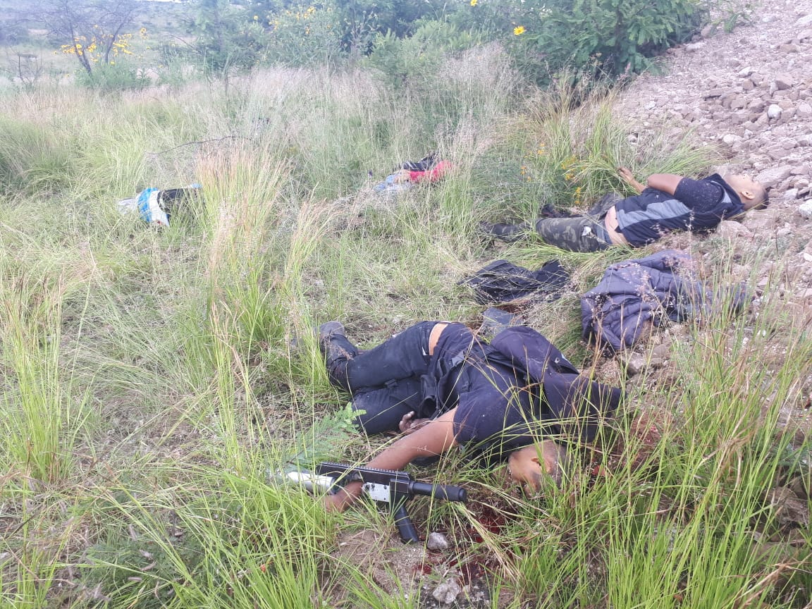 Rsumen2's tweet photo. Federales sostienen enfrentamiento con verdadero https://t.co/49q50QVRqP s miembros del Cártel Jalisco https://t.co/RPsmXdnyOk