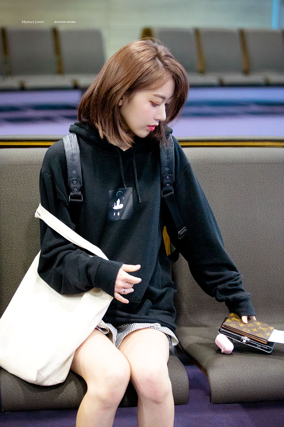 Mystery Lover on Twitter: "180928 ICN 2P 俳優 #미야와키사쿠라 #宮脇咲良