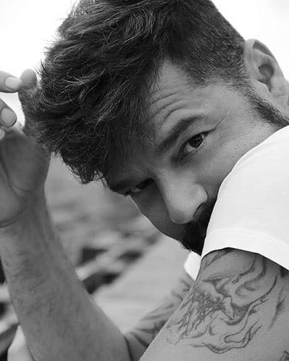 jpus_br's tweet photo. By @helga_helgagarcia - ¿Ready para verlo (y cantar y bailar con él) este viernes? @ricky_martin #proudpr #kqliveconcert 5/oct @coliseopr Boletos ⏩ @ticketpop #FiebreBoricua #PuertoRico #RickyMartin #JPUSBrasil https://t.co/vuC48jWA08