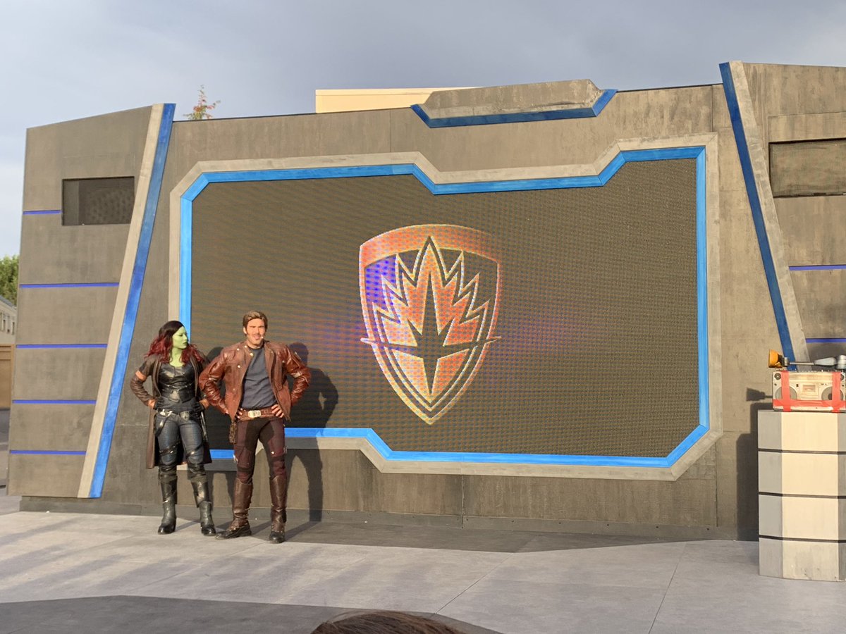 thedlpgeek's tweet photo. With the galaxy saved, itโs time for the Guardians to blast off. There goes the Awesome Dance-off! #MarvelSummer #DLPlive https://t.co/fyc58MyMzw