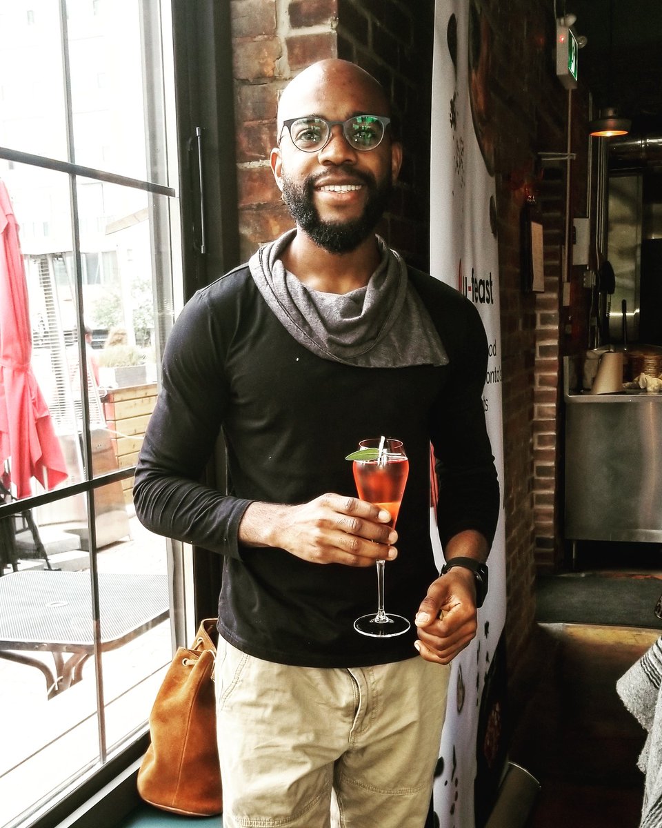 Tyrone876's tweet photo. Kicking off this #CiderFilled #AppleAtionBrunch with the "Breakfast at the Park" Cocktail. FoggyB organic vodka, Angry Orchard Rosé Cider with lemon and sage. 
#FallBrunch
@u_feast 
#youfeastwefeast 
@nocetoronto 
@angryorchard https://t.co/R6tPx2wcd2