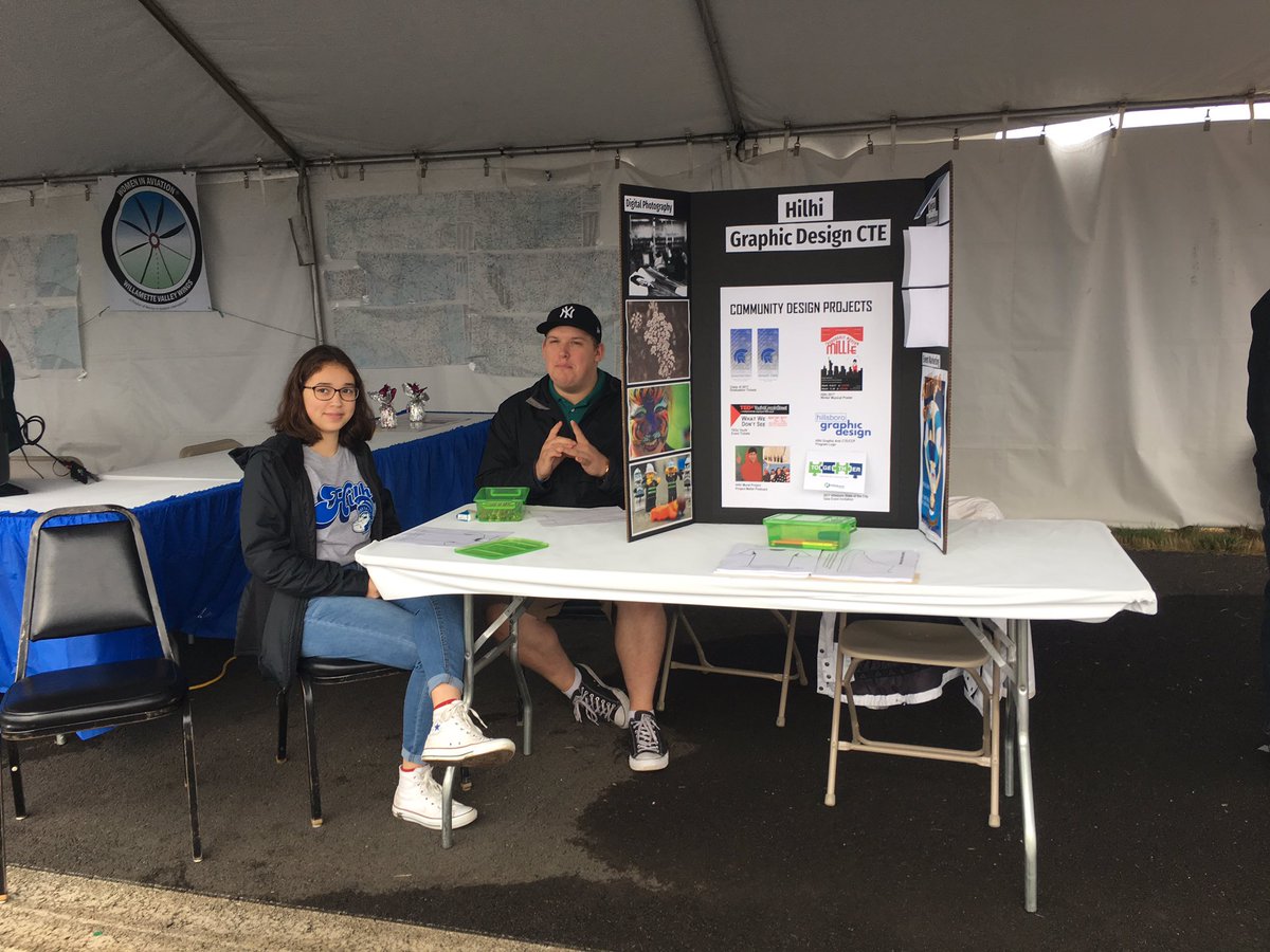 HSD_CCP's tweet photo. HSD CCP representing at the Oregon International Air Show @hillsboro_sd  @OregonHOSA @ProStart #CareerandCollegeReady #airshow https://t.co/gbRW26fmON
