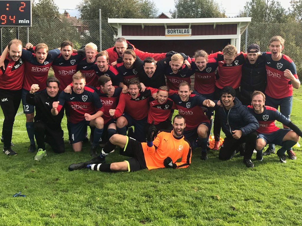 Twitterredaktionen ber om ursäkt för bristen på uppdateringar det senaste men kan gladeligen berätta att våra rödblåa hjältar idag vunnit Div. 6!!!
#ForzaKIF #Sesifemman