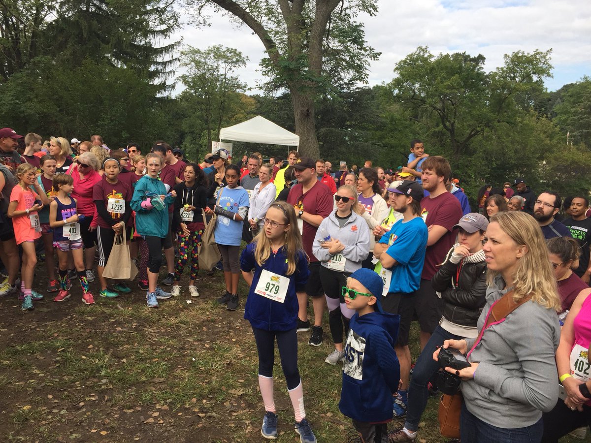 Path_For_Autism's tweet photo. What an incredible day β€οΈ Thank you TTI, @BobDavidsonFord, @mediastarpromo, @FOXBaltimore, @Starbucks, @marylandzoo, @CharmCityRun, all of our sponsors, volunteers, AND participants that made #RunWild2018 one for the books! https://t.co/50mcWlBqIr