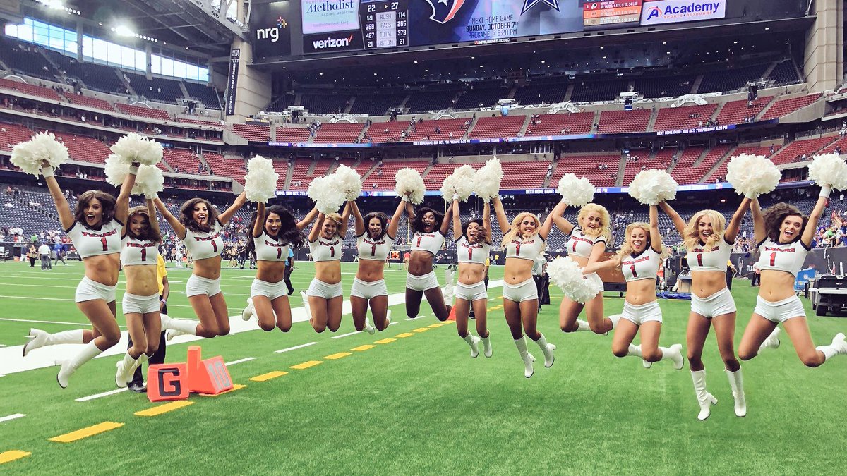TexansCheer's tweet photo. T E X A N S  W I N ‼️ #texans https://t.co/AVaXqjnL0S