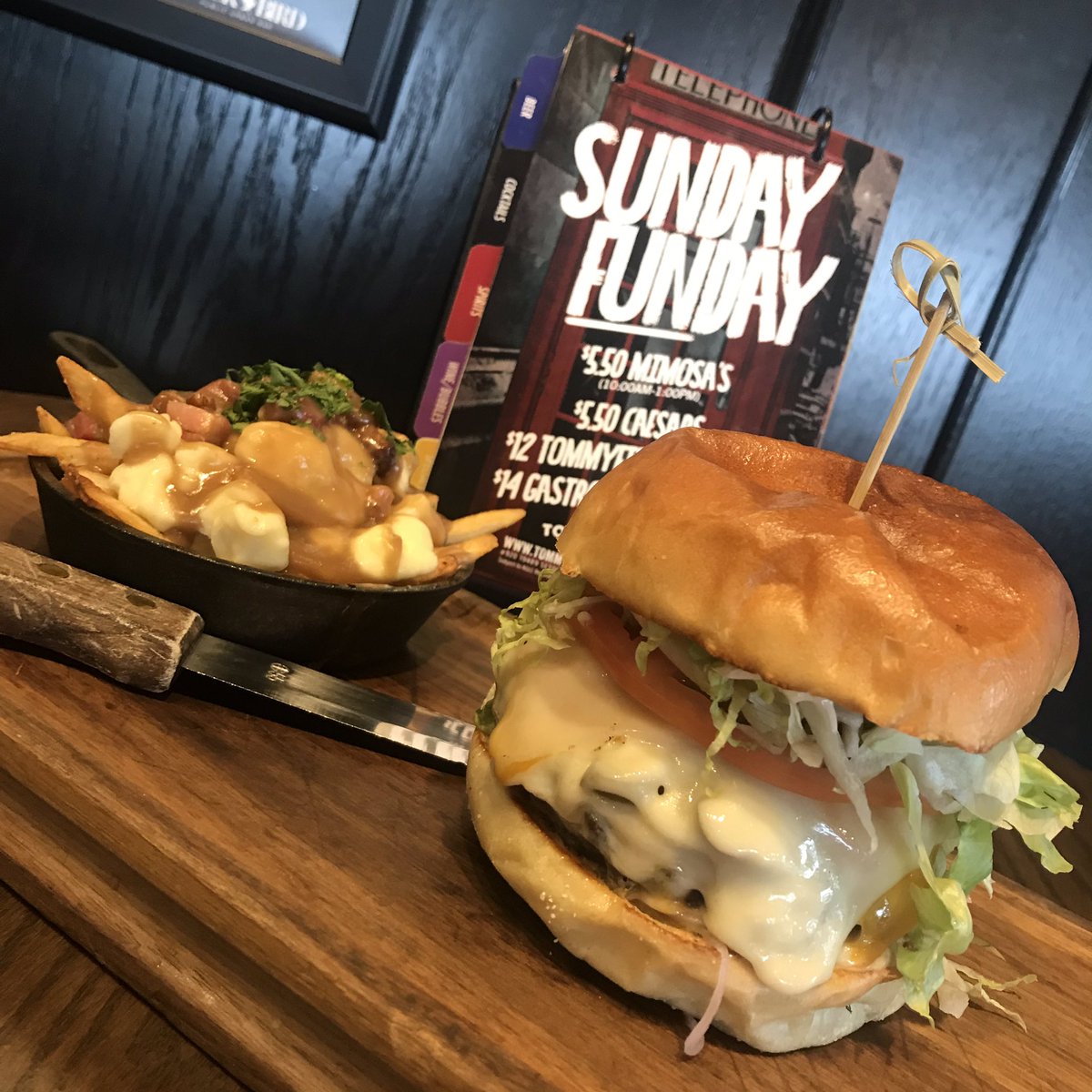 Tommyfieldyyc's tweet photo. Hungry??
If not, I’m sure your mouth is watering now...
****
Come give our Classic Burger a try, maybe with some Swiss Cheese and Jalapeño and a side Poutine.
PERFECT for a chilly Sunday afternoon!
•
•
•
#tommyfieldyyc https://t.co/xWFC050ssv