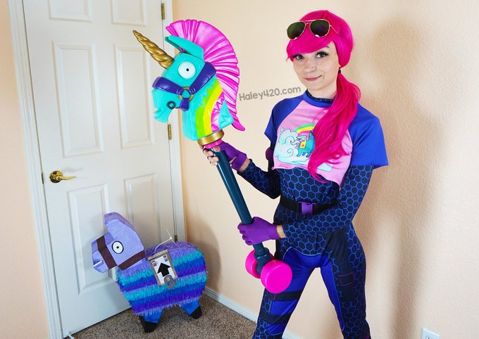 So where we dropping boys? 🌈💣 Brite Bomber video cumming Oct 1st to https://t.co/If35zi0n4O #fortnite<a href="/tag/fortnite"class="tags"><span>#fortnite</span></a><a href="/tag/britebomber"class="tags"><span>#britebomber</span></a><a href="/tag/fortnitecosplay"class="tags"><span>#fortnitecosplay</span></a><a href="/tag/brit"class="tags"><span>#brit</span></a>