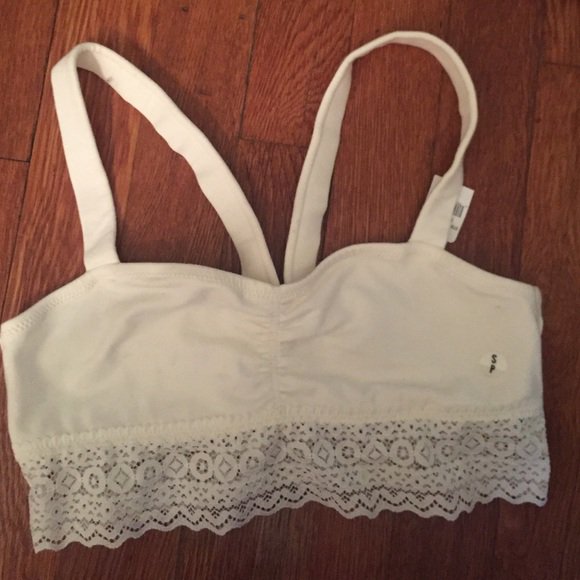 So good I had to share! Check out all the items I'm loving on @Poshmarkapp #poshmark #fashion #style<a href="/tag/fashion"class="tags"><span>#fashion</span></a><a href="/tag/shopmycloset"class="tags"><span>#shopmycloset</span></a><a href="/tag/style"class="tags"><span>#style</span></a><a href="/tag/freepeople"class="tags"><span>#freepeople</span></a><a href="/tag/oldnavy"class="tags"><span>#oldnavy</span></a>