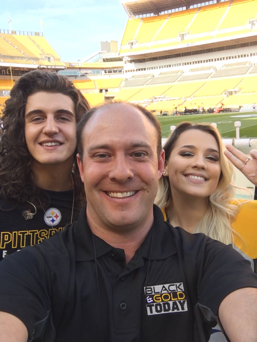 Black & Gold Today tweet media