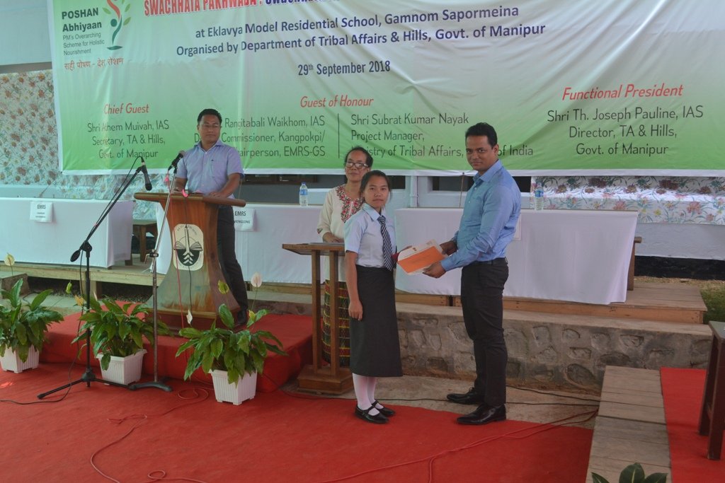 hillsmanipur's tweet image. Prize Distribution for various State Level Competitions of 3 #EMRSs #Manipur at #EMRS Gamnom Sapormeina: Essay, Singing, Painting/Drawing, Quiz, Slogan/Tag line

#POSHANAbhiyaan #PoshanMaah #HealthyIndia

@jualoram
@SbhagatBJP
@jsbhabhor
@NBirenSingh 
@TribalAffairsIn
@PIBTribal