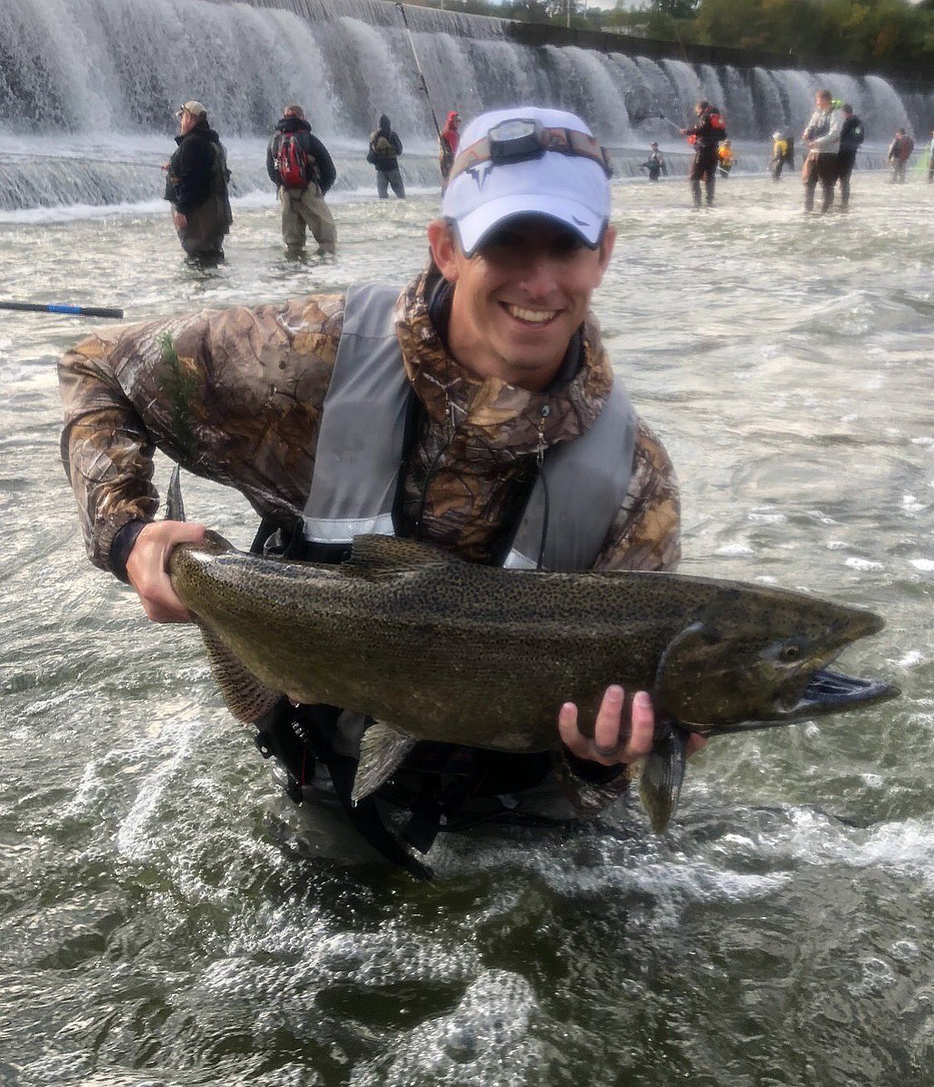 dziehns's tweet photo. Salmon fishing continues to be on fire, getting some nice browns and coho mixed in https://t.co/0knZMuKkYC