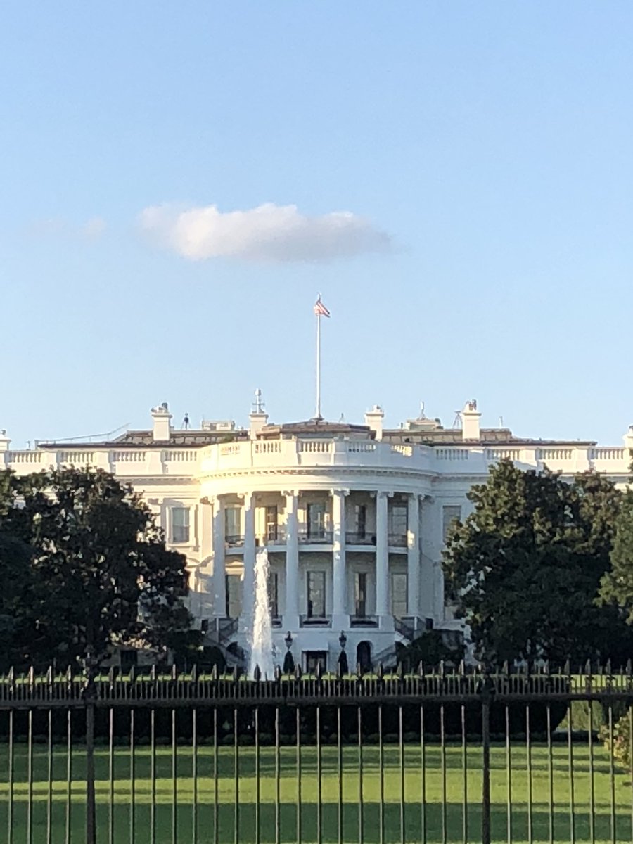 ComedianGary's tweet photo. In DC https://t.co/SlLPrMBywS