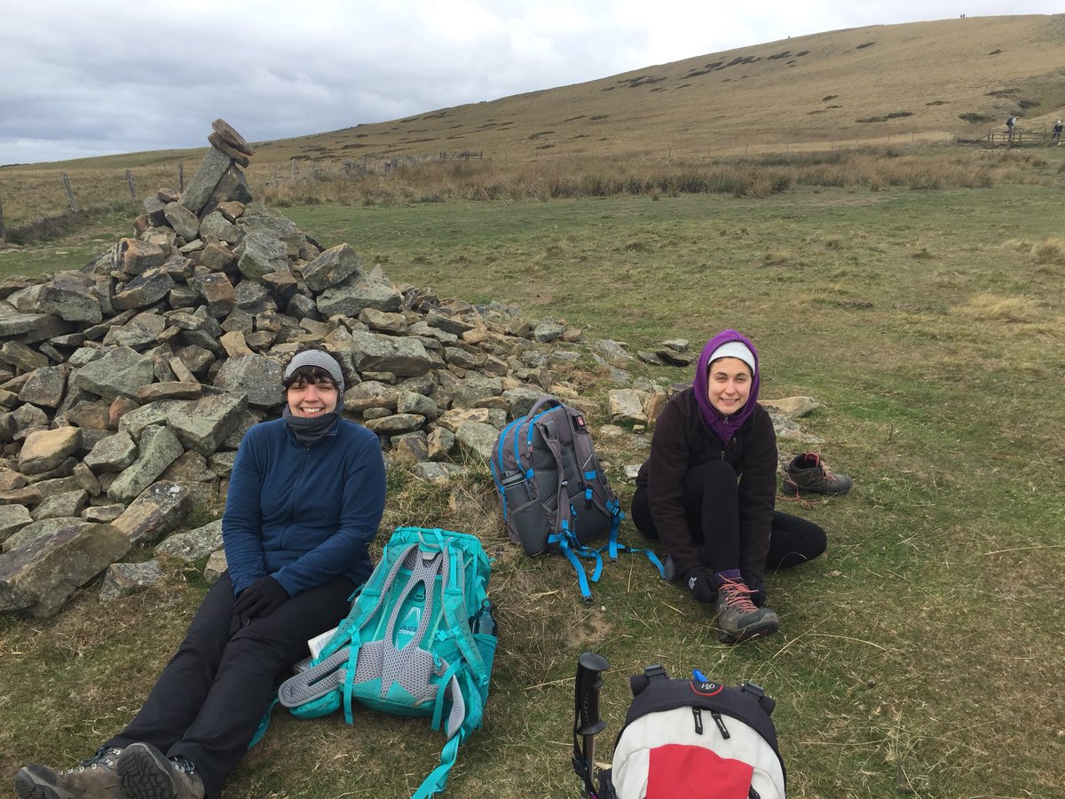 TheWIWalks's tweet photo. Down from the zenith of our walk today and lunch at a cairn just below Lose Hill, before walking through fields full of placid sheep into Hope. @DerbyWIs @peakdistrict @WomensInstitute @WILifemagazine @N1_WI @MFWI https://t.co/fUrNJ9o25B
