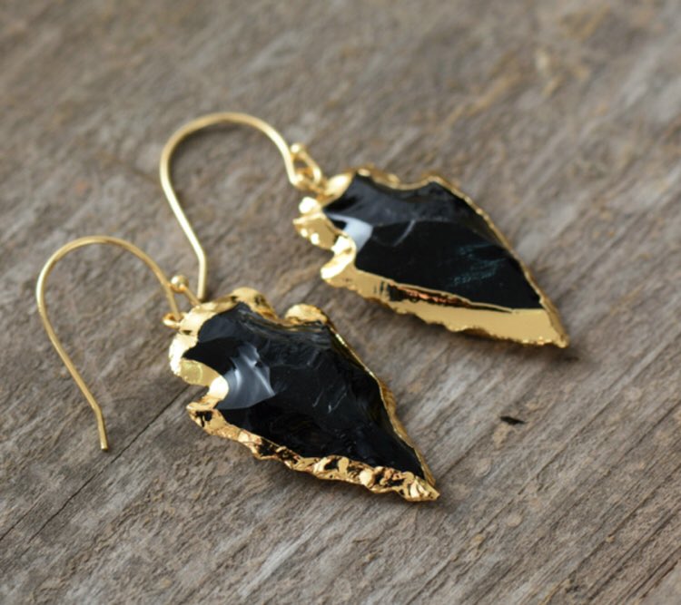 egret_bay's tweet photo. Natural Rough Onyx Gold Boho Arrowhead Earrings https://t.co/XN7fJV7HTD #earring #earrings #hornearrings #onyx #gemstoneearrings #bohoearrings #bohochic #bohojewellery https://t.co/6x8iLlLTbr