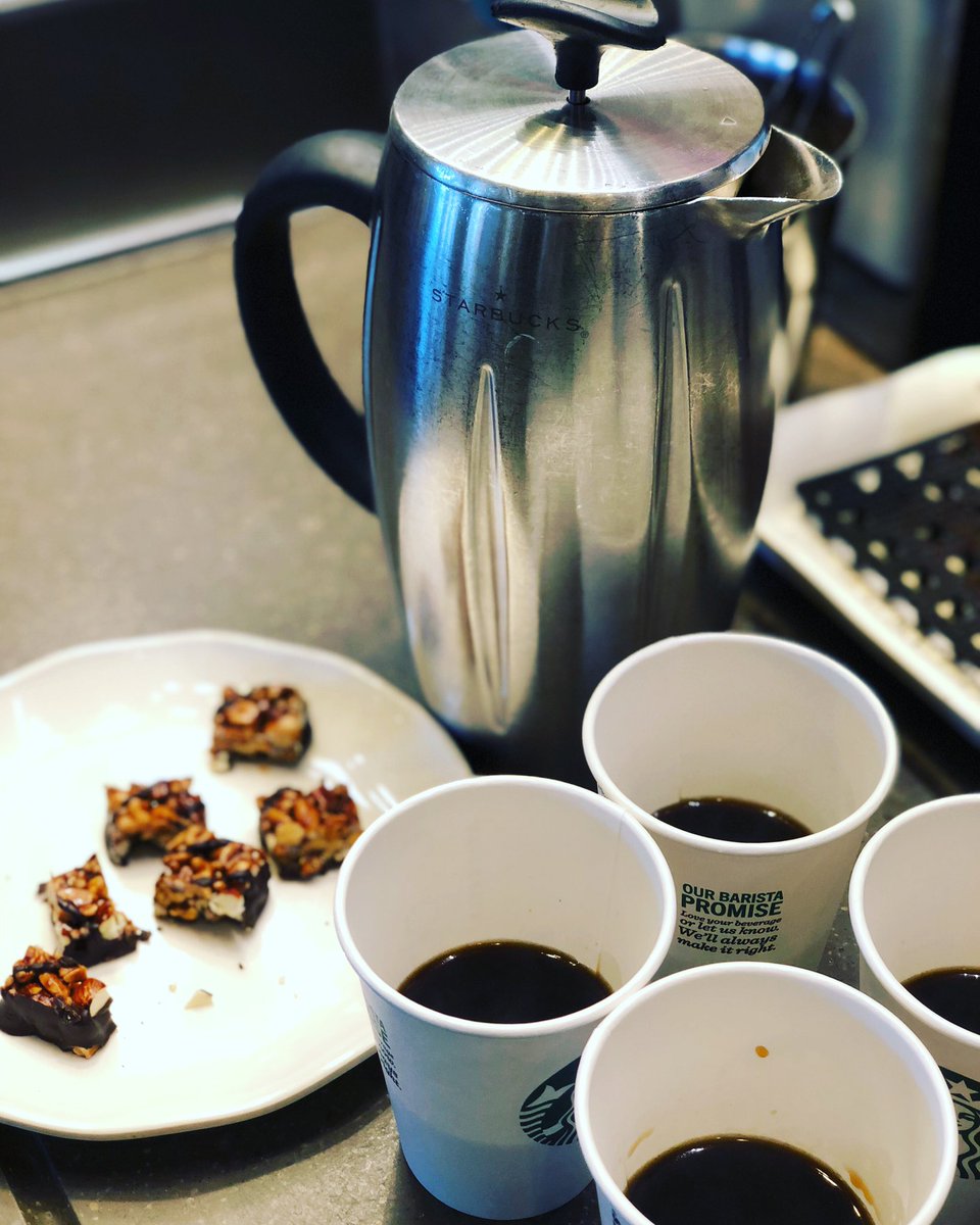 Brooklyn Starbucks tweet media