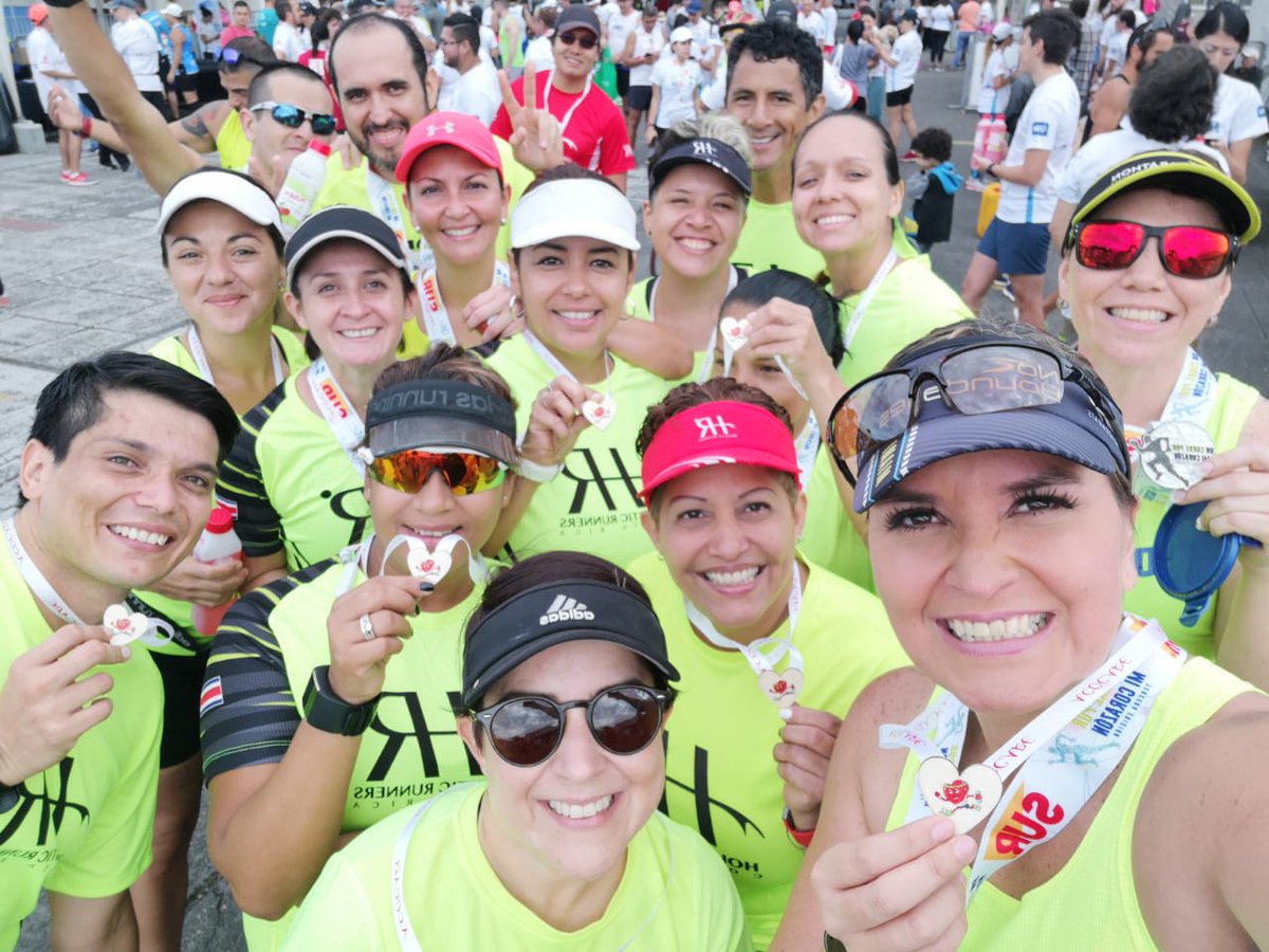 AstridSabor's tweet photo. "Antes caminaba, ahora CORRO" Lema de los protagonistas de hoy, los pacientes de Rehabilitación Cardíaca.
Campeones que corren con el ♥️CORAZÓN♥️, con historias de vida admirables.
Gracias por permitirnos ser sus "pacer"
#SoyHolistic #YoElegiCorrer #CorredoresCR #RunSabo https://t.co/jLPulbXkGE