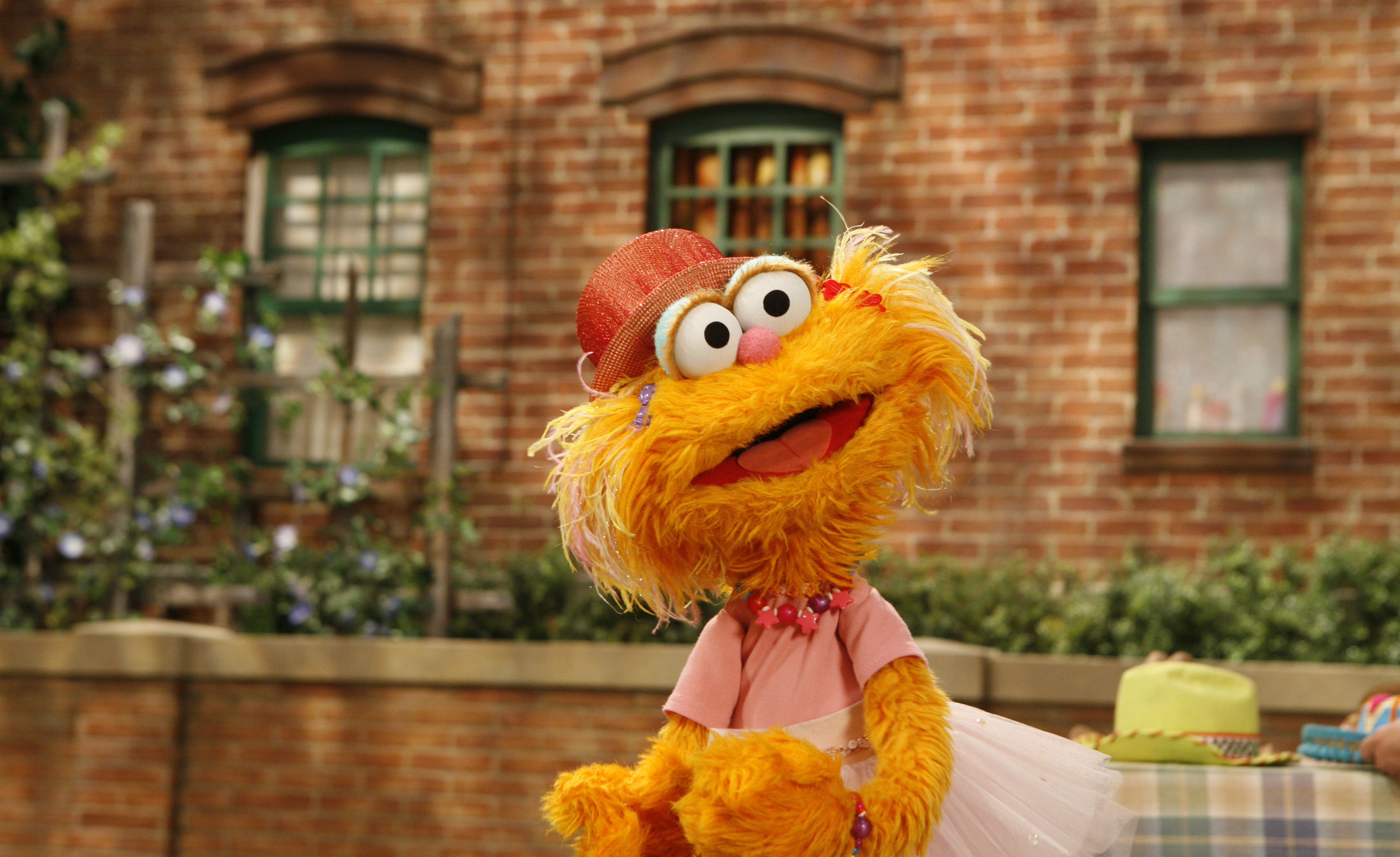 Sesame Street on X: "Happy birthday, Zoe! We are lucky to have a friend  like you on Sesame Street! https://t.co/wQEj0X8CNr" / X