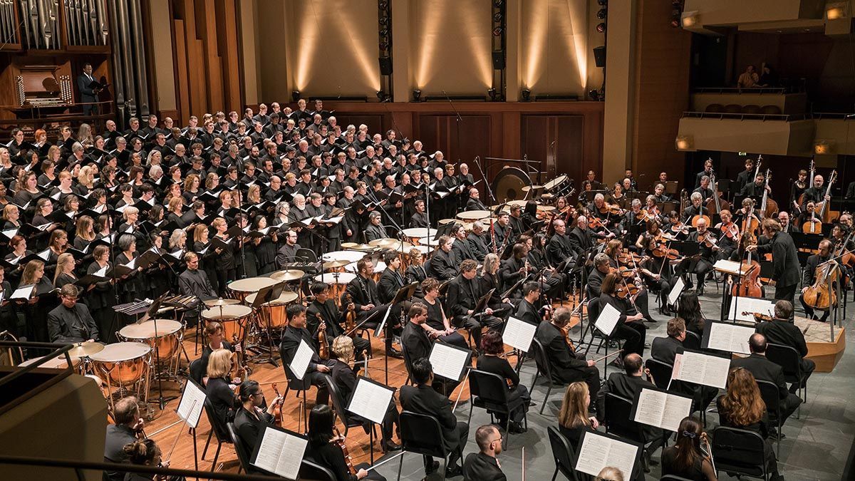 Your Sunday listening: Berlioz's Requiem with @LudovicMorlot, <a href="/KennethTarver/">Kenneth Tarver</a>, <a href="/SeattleProMusic/">Seattle Pro Musica</a> and the Seattle Symphony and Chorale! #listenboldly

🎧 smarturl.it/ssm1020