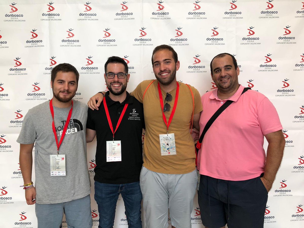 FedeDBCat's tweet photo. Avui hem baixat fins a València per celebrar el 30 aniversari de la Federació Don Bosco de Comunitat Valenciana. Moltes felicitats companys-es!! #EspaideSomnis https://t.co/W1KlNBCfuS