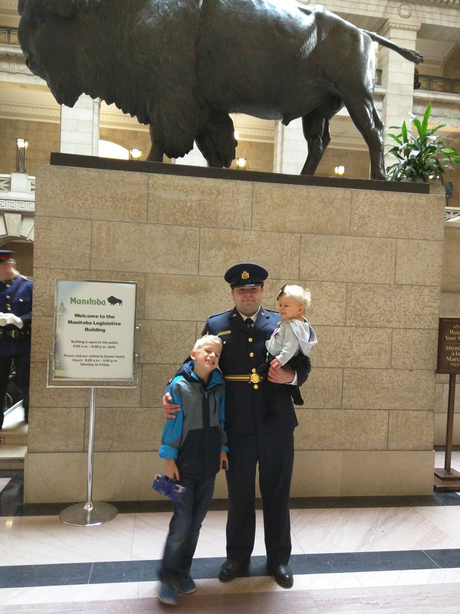 JoshBeatty15's tweet photo. Proud to be with family, representing SMI and CSC in honoring our fallen at the Annual Peace Officer Memorial in Winnipeg. @CSC_SCC_en @csc @bonnefoy_robert https://t.co/jOR0RYW3Z9
