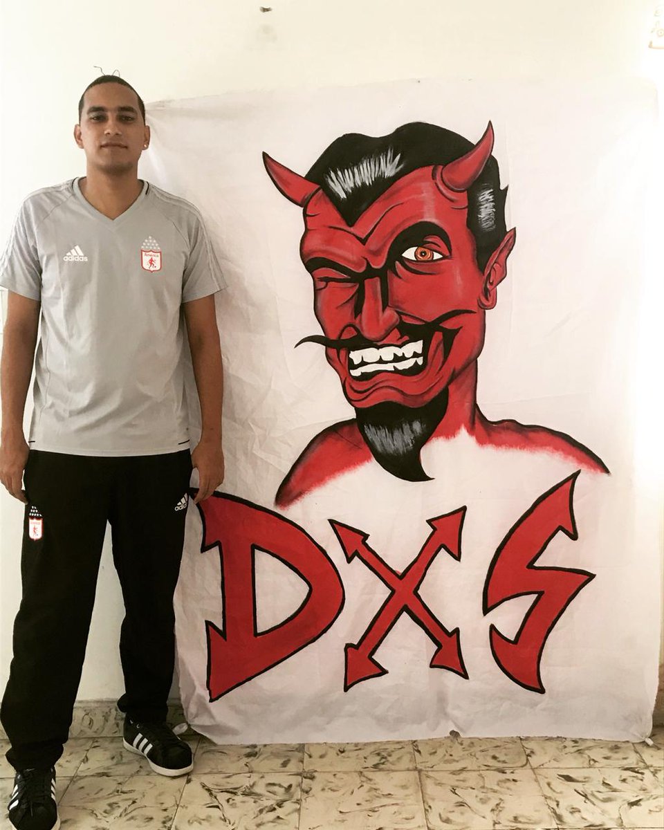 LPoseidos's tweet photo. somos los @Poseidos99 la del 99 la del tiro de esquina la del diablo x siempre https://t.co/dTmHoDgHUY