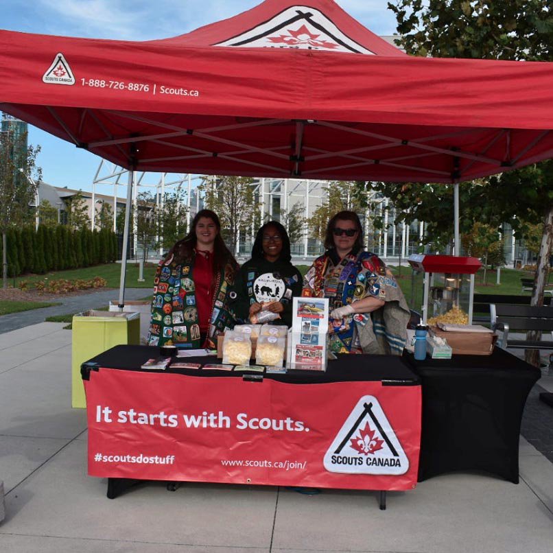 scoutscanada's tweet photo. Thx to Scouting youth &amp; volunteers who launched #ScoutPopcorn🍿last weekend with our very first Pop-a-thon! Want to support youth development through Scout Popcorn but haven’t had a Scout come to your door yet? Contact your local Council Office to order! https://t.co/H19Oz9O1d6 https://t.co/Oq2Lk2EXlp