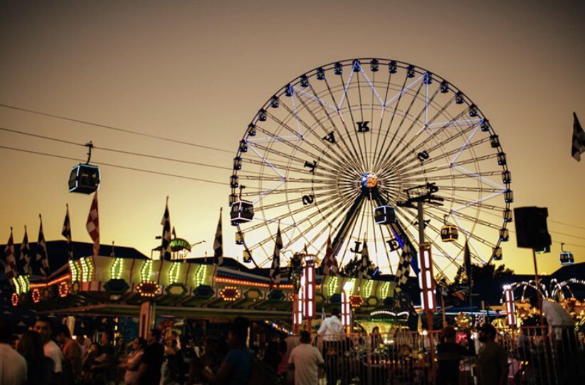 CanURobTheBank's tweet photo. In town for the @statefairoftx? Don’t leave without trying to #RobTheBank at the Number One #EscapeRoom in #Dallas. #BigTex #StateFair https://t.co/dUmM7ytrRm