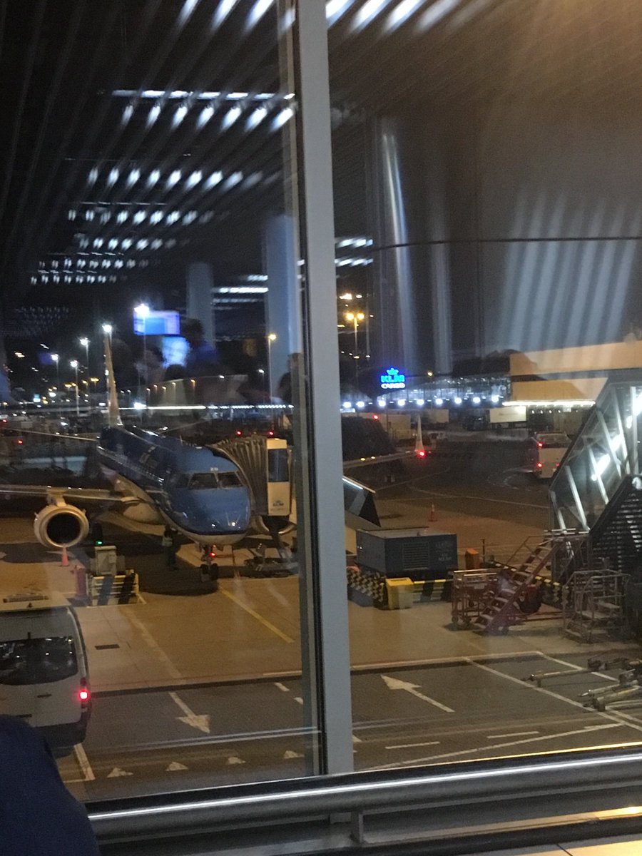 Melaniielp's tweet photo. Thanks organizing committee for the ISTS conference #ISTS2018. Great to be attending a platform where such high standard research is being shared👌(+ high standard dancing). Bye Grunn, next stop - Aalborg ✈️😁! https://t.co/ZAgqdMPUrS