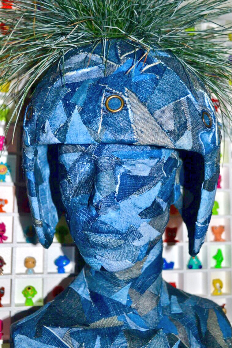 DollyFixtures's tweet photo. Just in the nick of time on #recycleweek2018 and a ‘lil wet around the eyes still 🤣 we have Dolores a Lady Planter in her #upcycled helmet.            #recycleweek.        #mucknbrass       #upcycledhour.                   #mindcharity #mind #dollyfixtures. Now for #SundayRoast https://t.co/EJXxKfp5iU