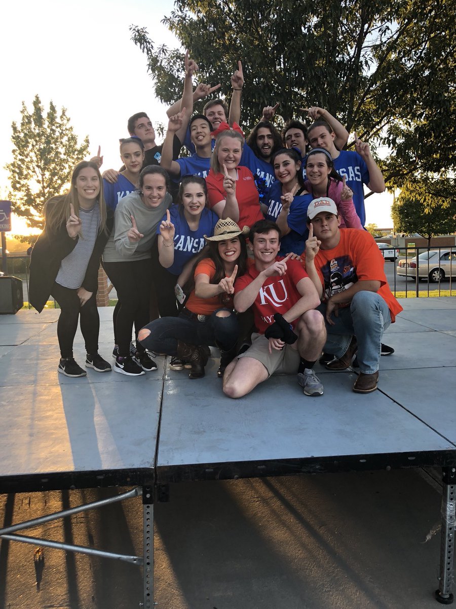 BetaSigKU's tweet photo. Had an amazing homecoming week with the chapters of @ATOatKU @kansasadpi @kuchiomega taking home 1st place! https://t.co/M9kKbpJpd7