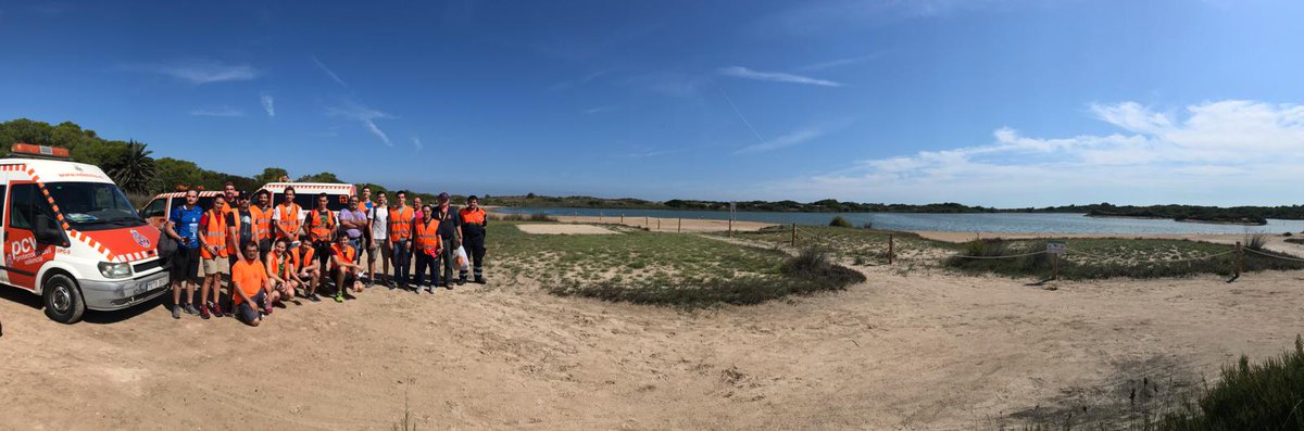 protecivilvlc's tweet image. Diumenge complet per despedir el cap de setmana. #formaciovlc per a nous voluntaris de #protecivilvlc, curs de #primersauxilis a @ajvila i #LevanteAlavés al Ciutat de València. I a tots hem estat #alteucostat. La setmana que ve més.