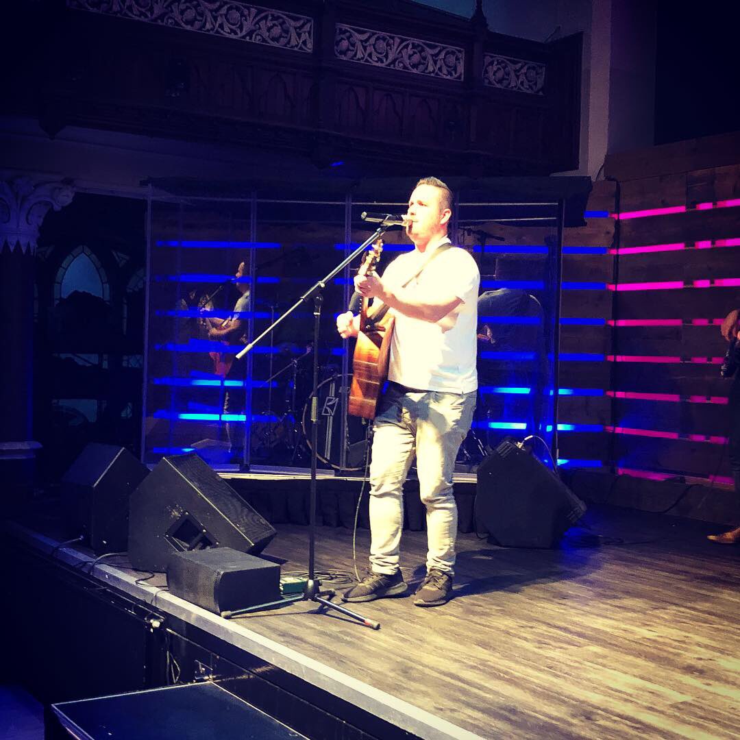 AliveLincoln's tweet photo. Great night of worship and the word at the 6:30 service with @dave__wade #countyourselfalive https://t.co/cAtfnFJv1c