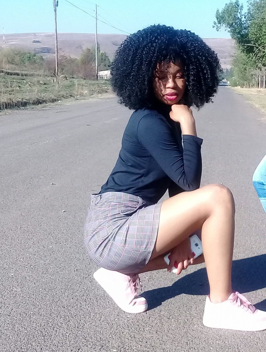 lebohang_alina's tweet photo. #flamesthatfollowback https://t.co/vNqaDeHOWo