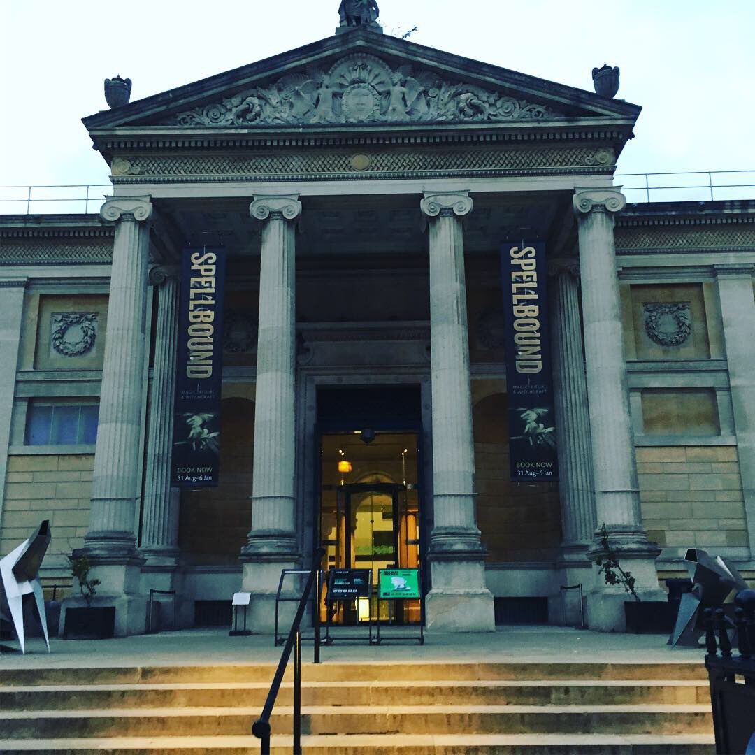JT_StageProds's tweet photo. Sculptures | A different kind of place to rig tonight! Providing QSC K10 speakers for back ground music and our projector to the Ashmolean Museum in Oxford. 
#eventprofs #QSC #infocus #audio https://t.co/rgS0b5suXa