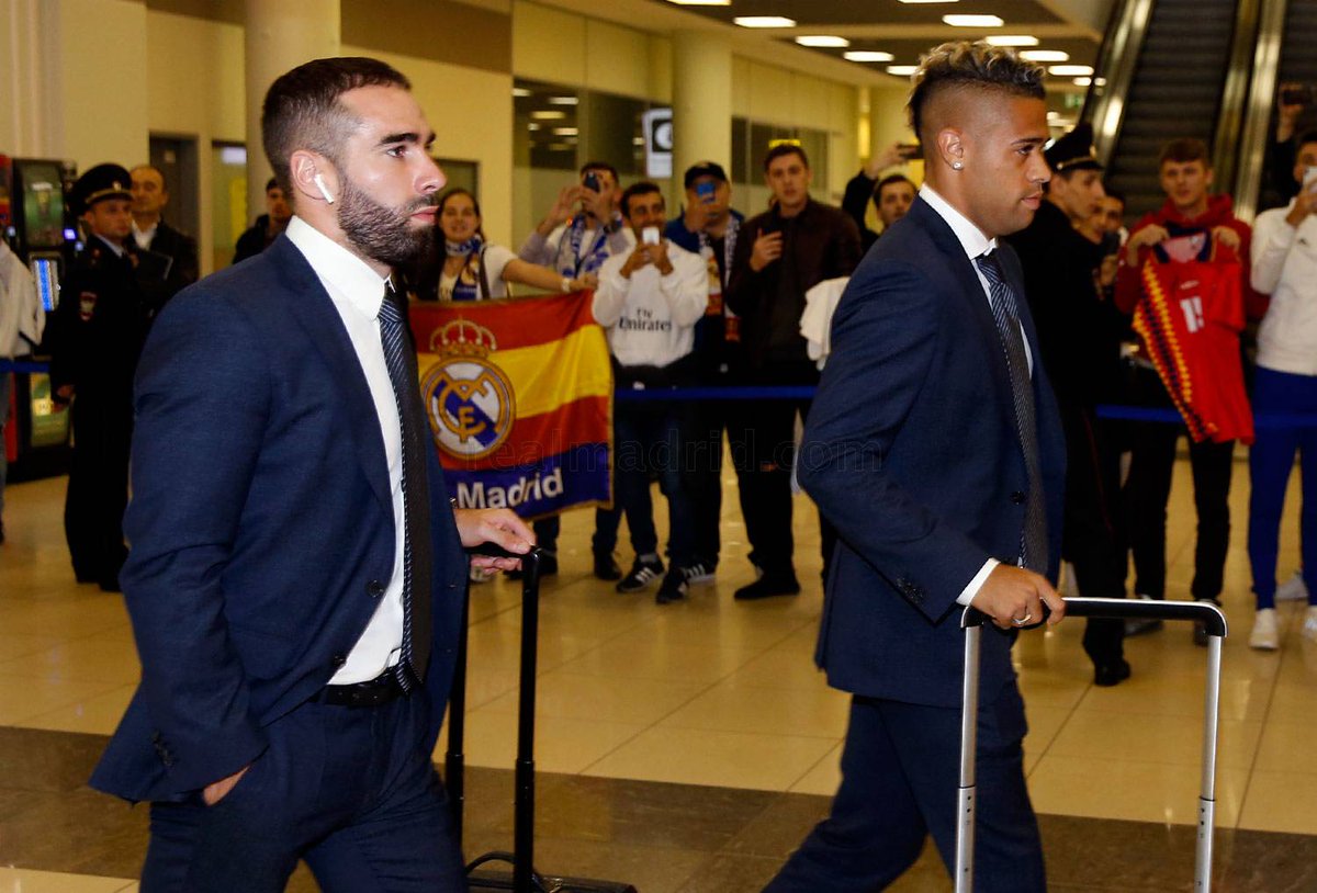 realmadrid's tweet photo. 📸🇷🇺👋 ¡Hola Moscú!
Привет, Москва!
#RMUCL | #HalaMadrid https://t.co/daQipOKzyh